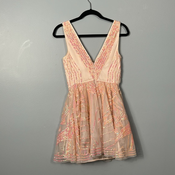 Bebe coral pink sequin double v neck flare sequin mesh top mini dress size XS - Picture 3 of 11